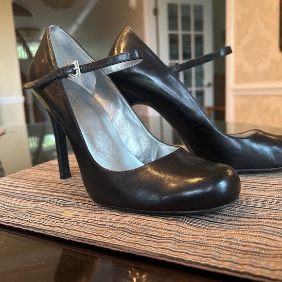 Guess Black Leather Mary Jane Heels in Size 10 - Picture 1 of 7
